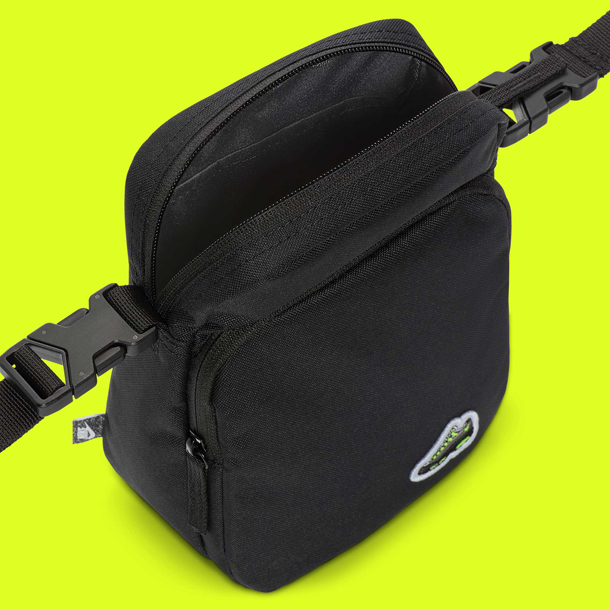 Nike Air Max 95 Neon Crossbody Bag Hj8329 010 1