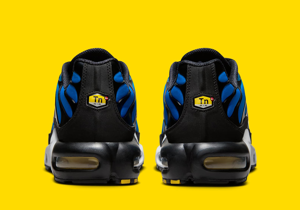 Nike Air Max Plus Hyper Blue 4