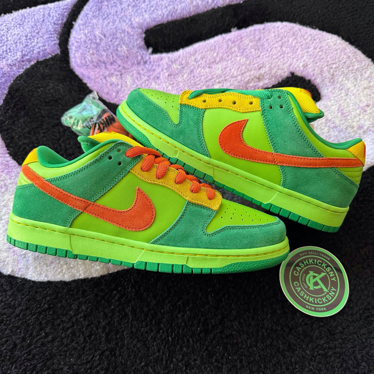 Nike Sb Dunk Low Off Bug Spray Sample 11