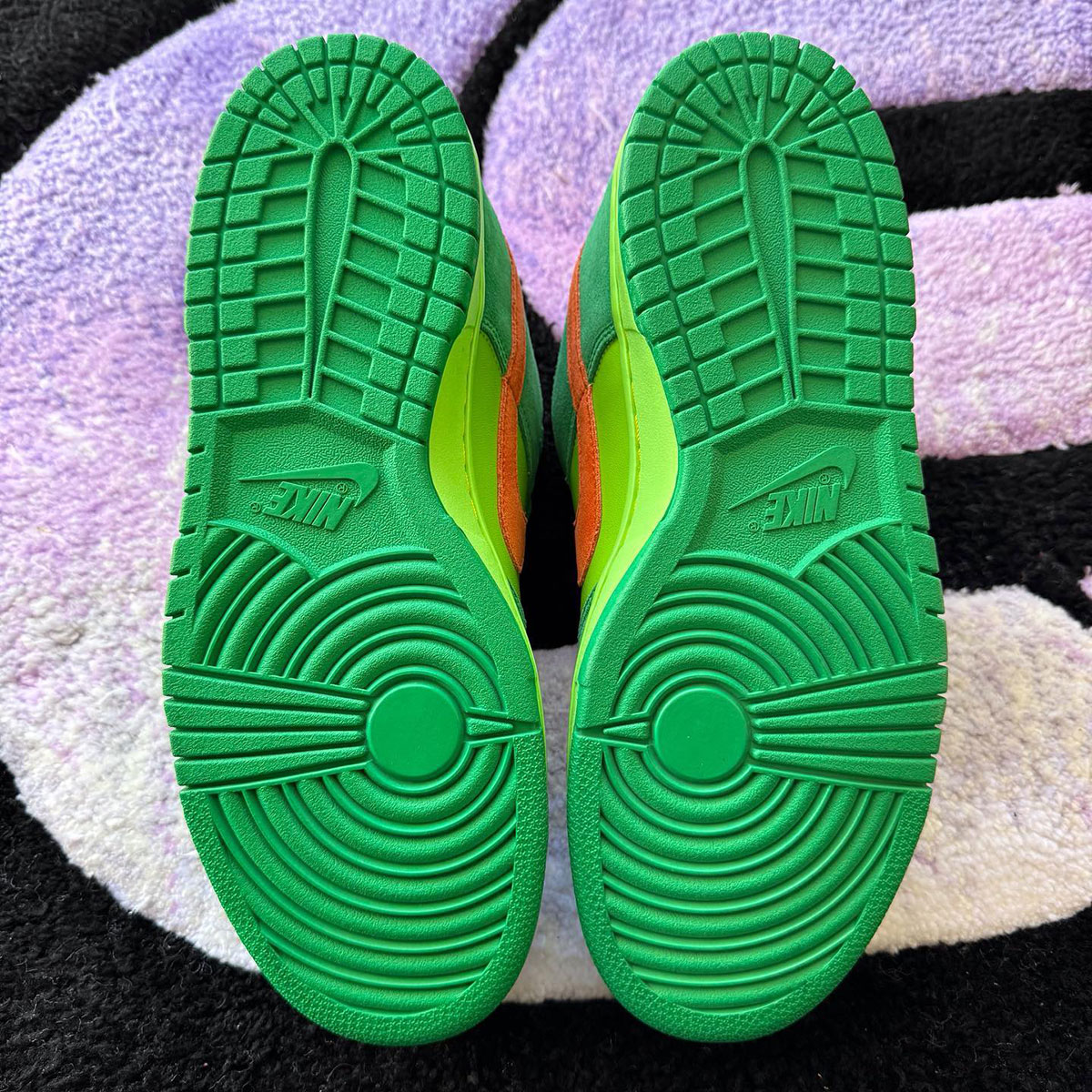 Nike Sb Dunk Low Off Bug Spray Sample 6