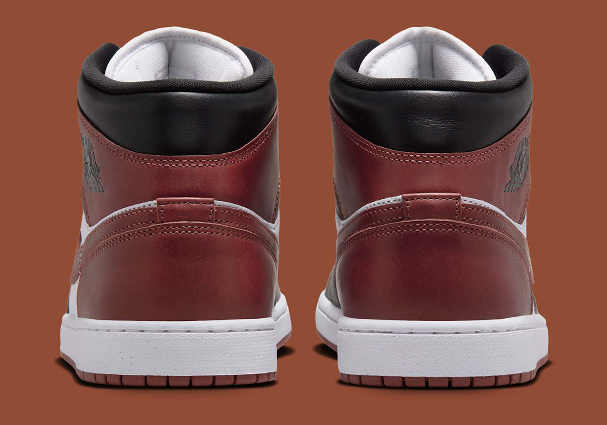 Air Jordan 1 Mid Dark Pony Hf3216 102 3