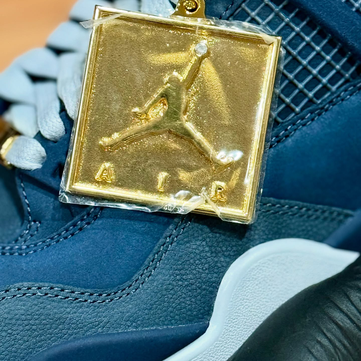 Air Jordan 4 Howard Bisons First Class Pe 5