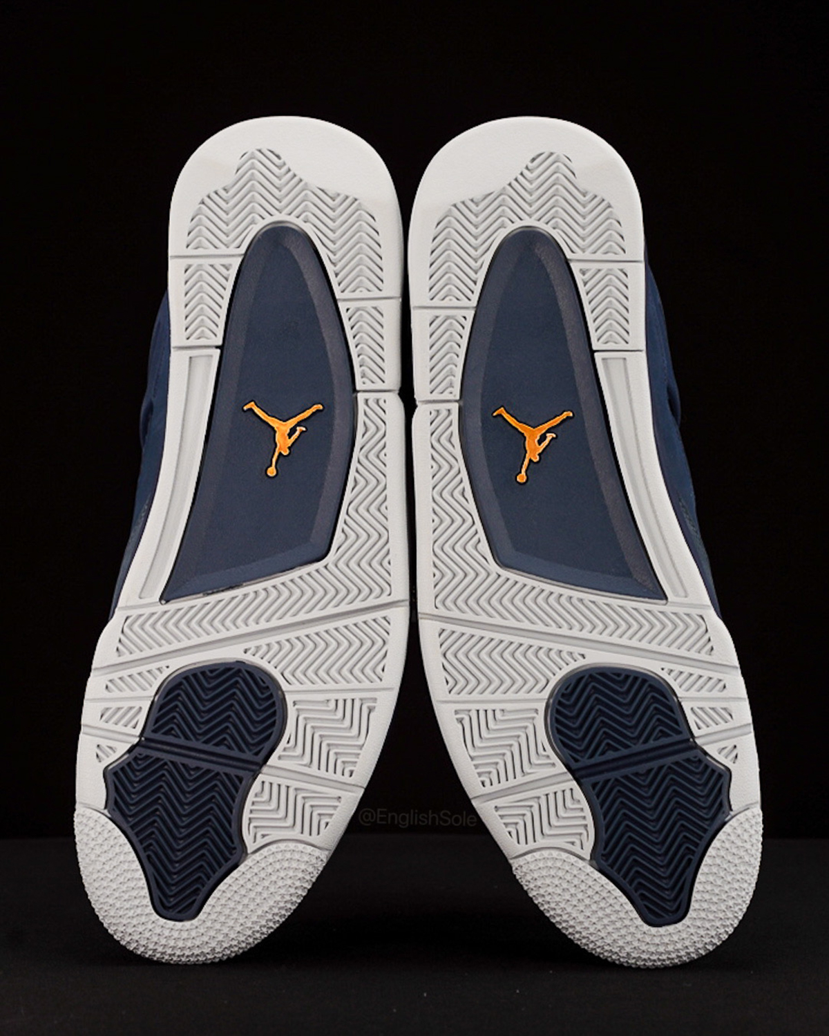Jordan 4 Howard University 7