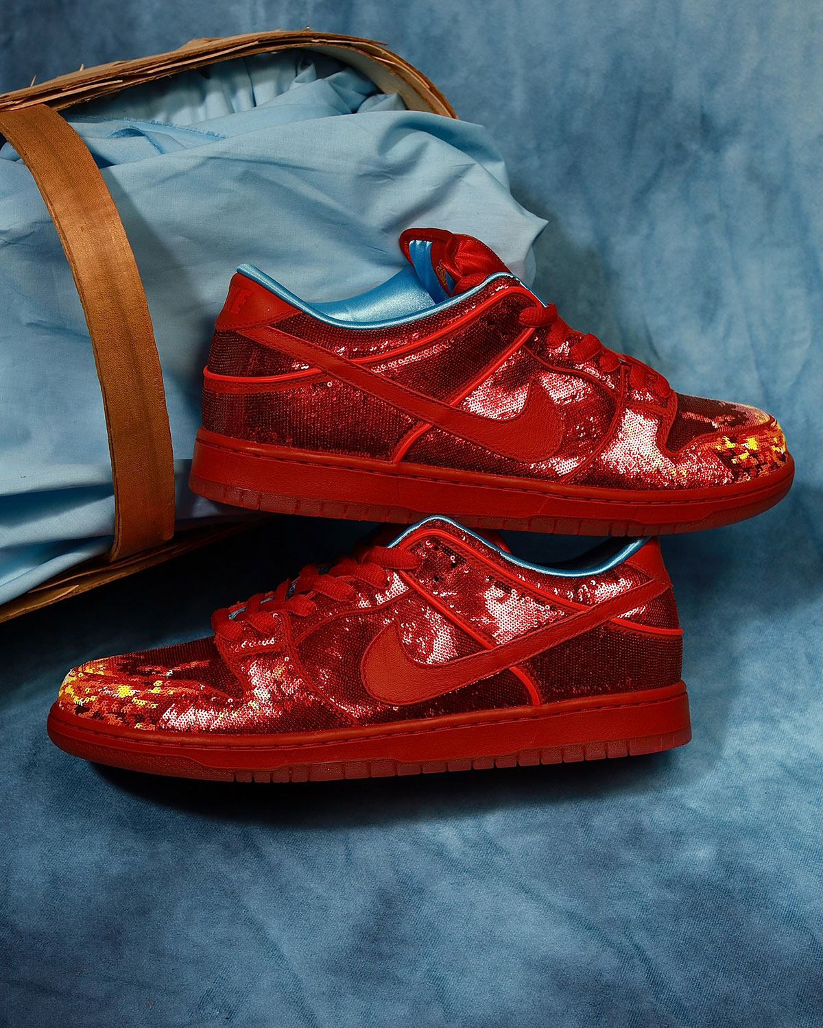 Nike Sb Dunk Wizard Of Oz Ruby Red Slippers 4
