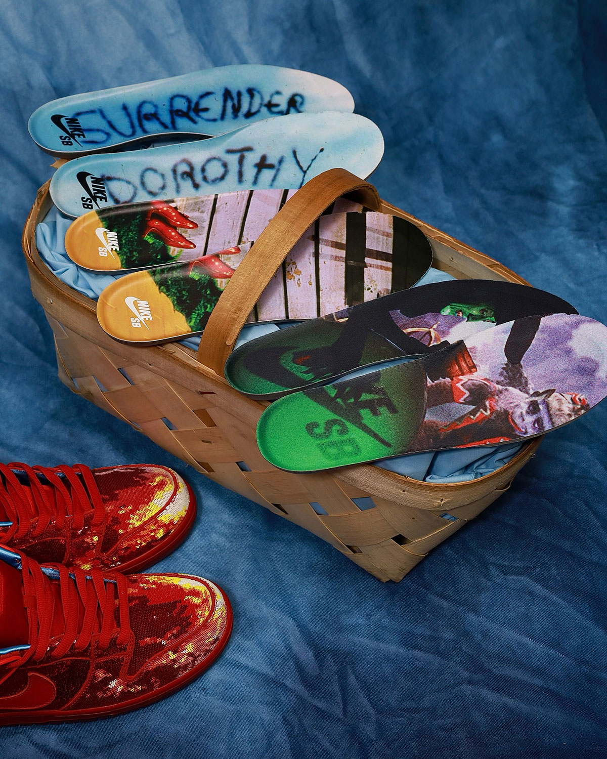Nike Sb Dunk Wizard Of Oz Ruby Red Slippers 5