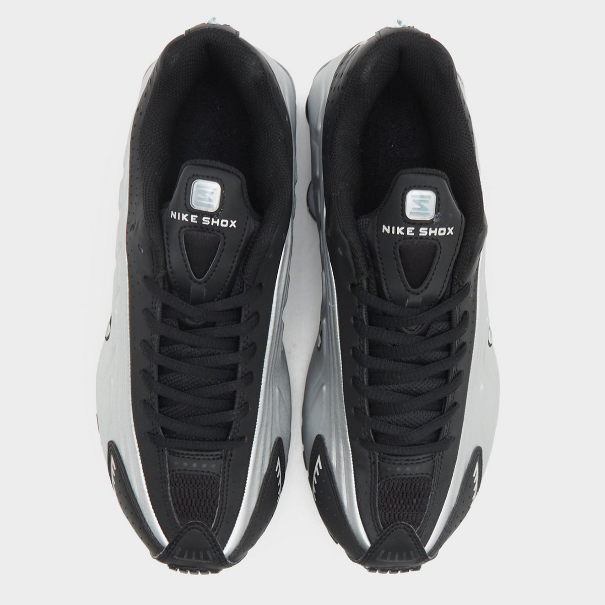 Nike Shox R4 Metallic Silver Black Psychic Blue Hq1988 004 5