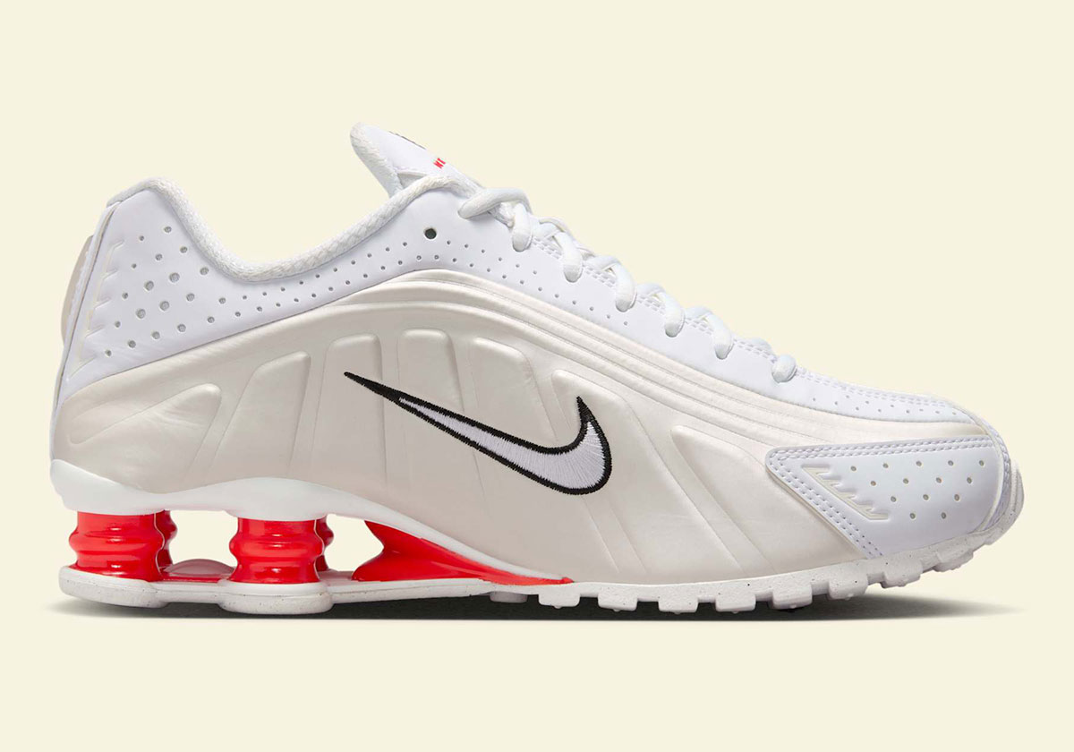 Nike Shox R4 Sail Crimson Ar3565 103 6
