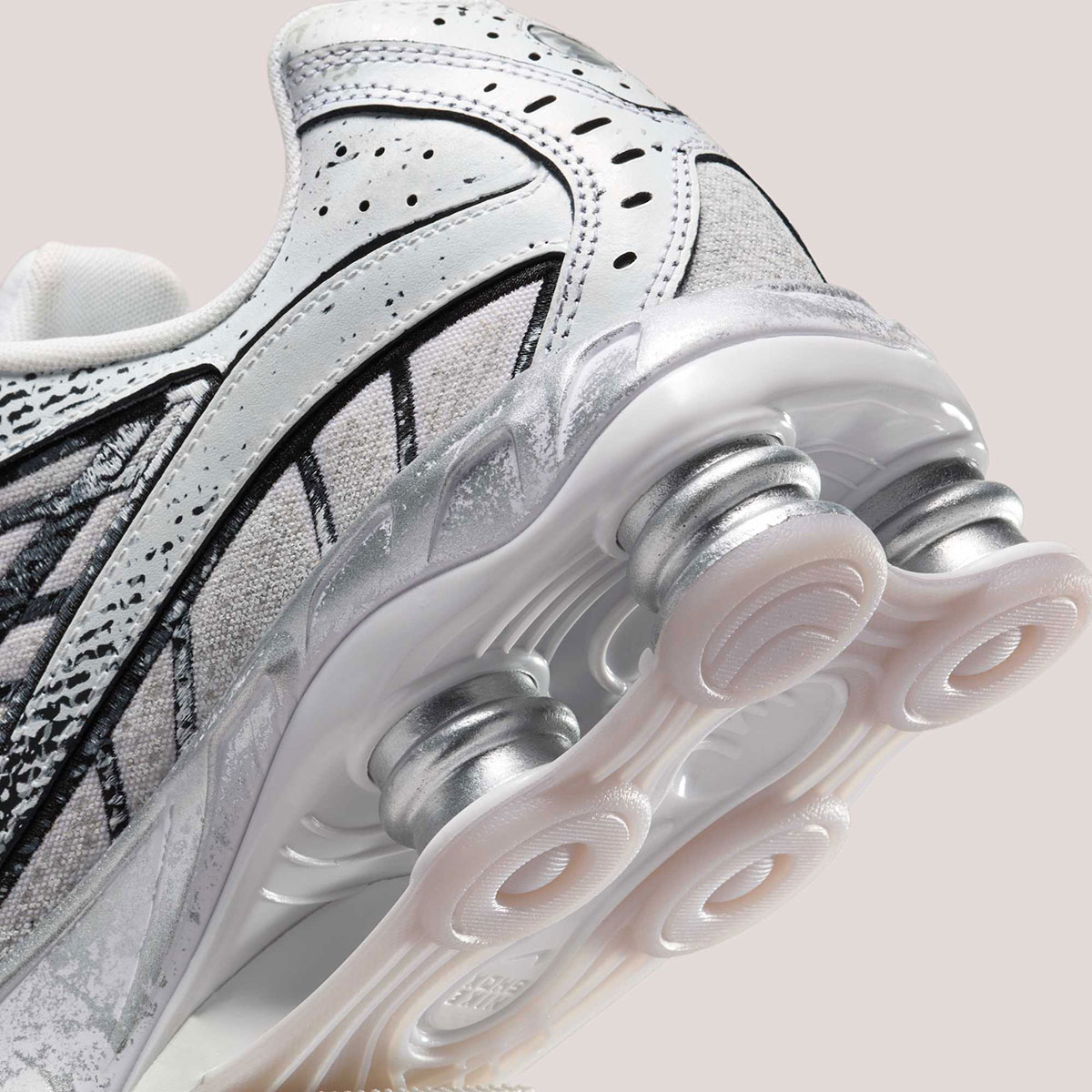 Nike Shox Ride 2 White Metallic Platinum Black Flat Gold Ib8174 100 1