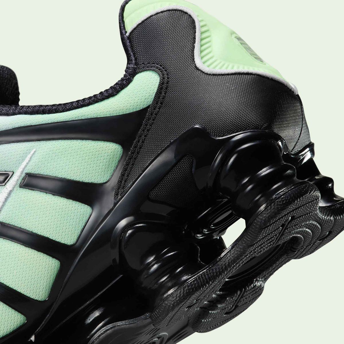 Nike Shox Tl Barely Green Black Photon Dust Av3595 300 5