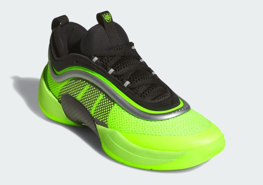 “Lucid Lemon” Electrifies Donovan Mitchell’s adidas D.O.N. Issue #6