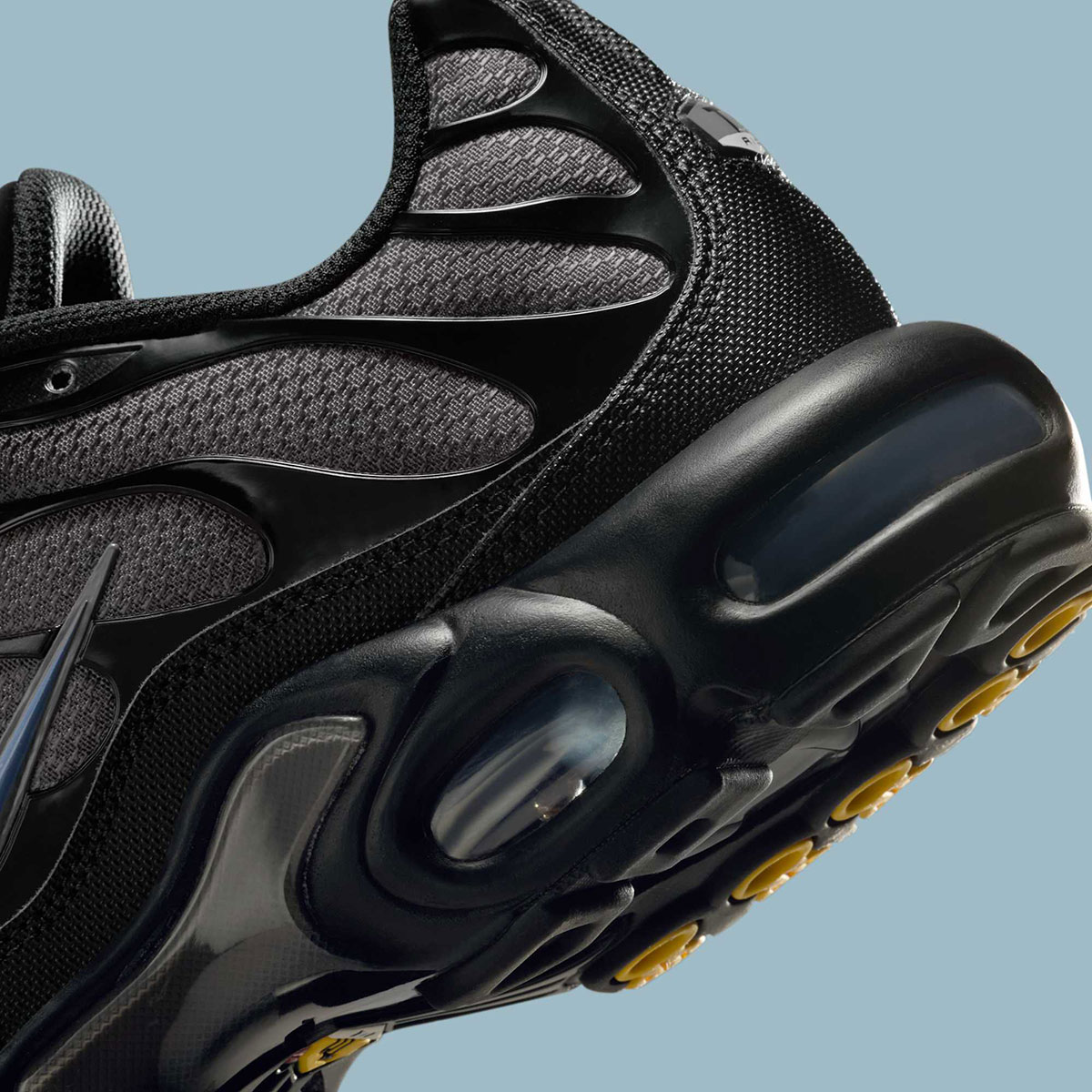 Nike Air Max Plus Black Dark Grey Dm0032 018 2