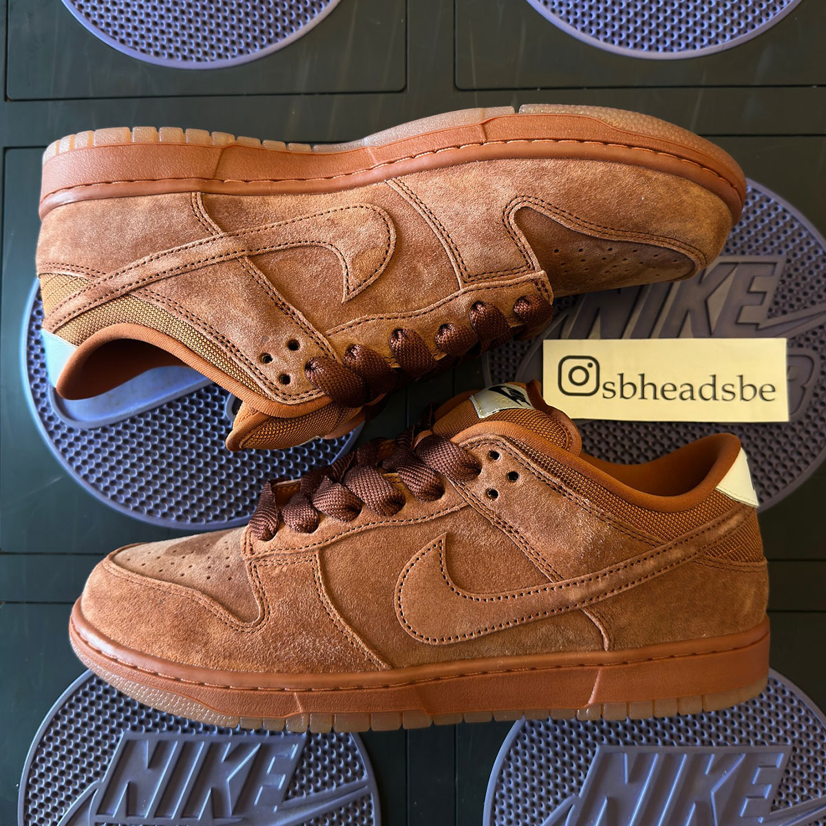 Nike Sb Dunk Low Cinnamon Holiday 2025 Sample 5