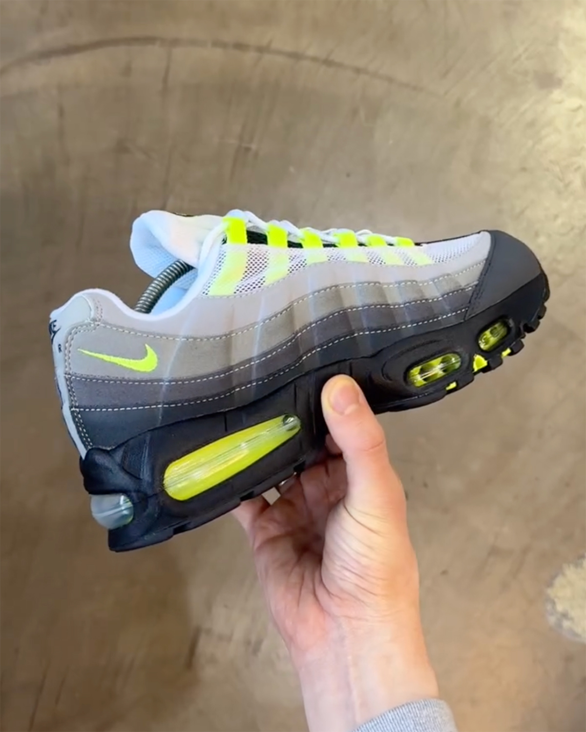 Air Max 95 Neon 2025 Release Date 2