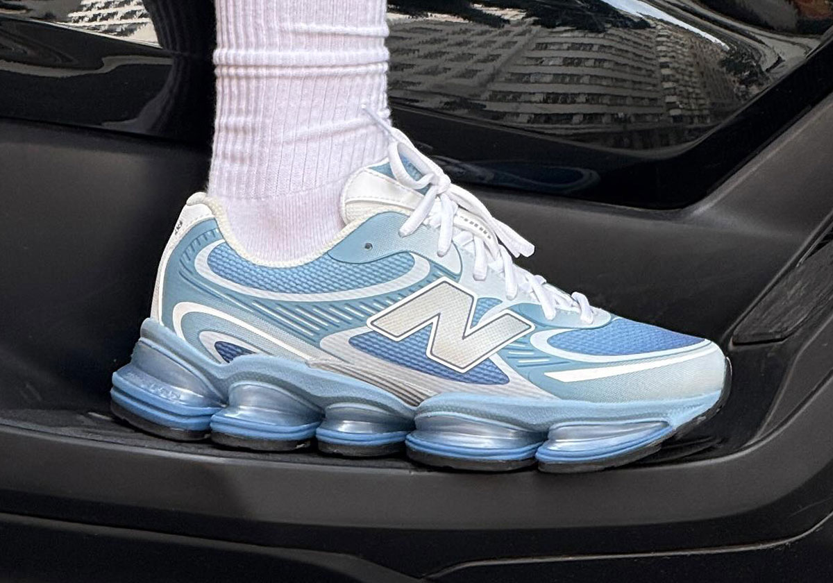 New Balance 2000 Shoes