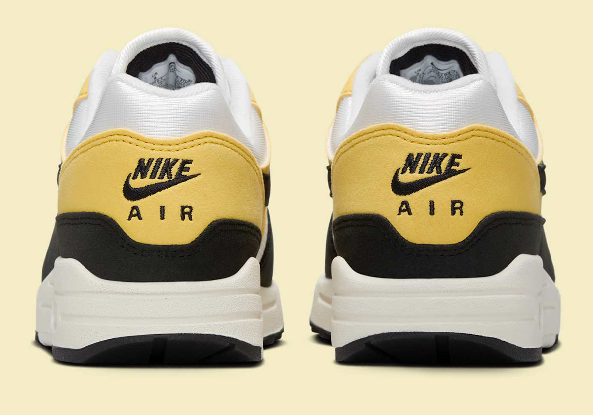 Nike Air Max 1 Saturn Gold Summit White Sail Black Hf1194 700 3