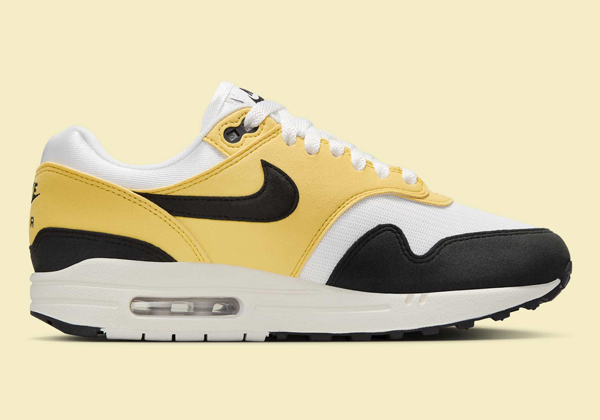 Nike Air Max 1 Saturn Gold Summit White Sail Black Hf1194 700 6