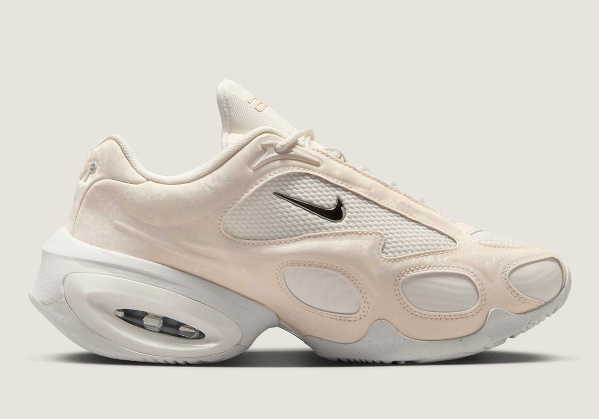 Nike Air Max Muse Sail Pale Ivory Metallic Silver Hm0750 100 1