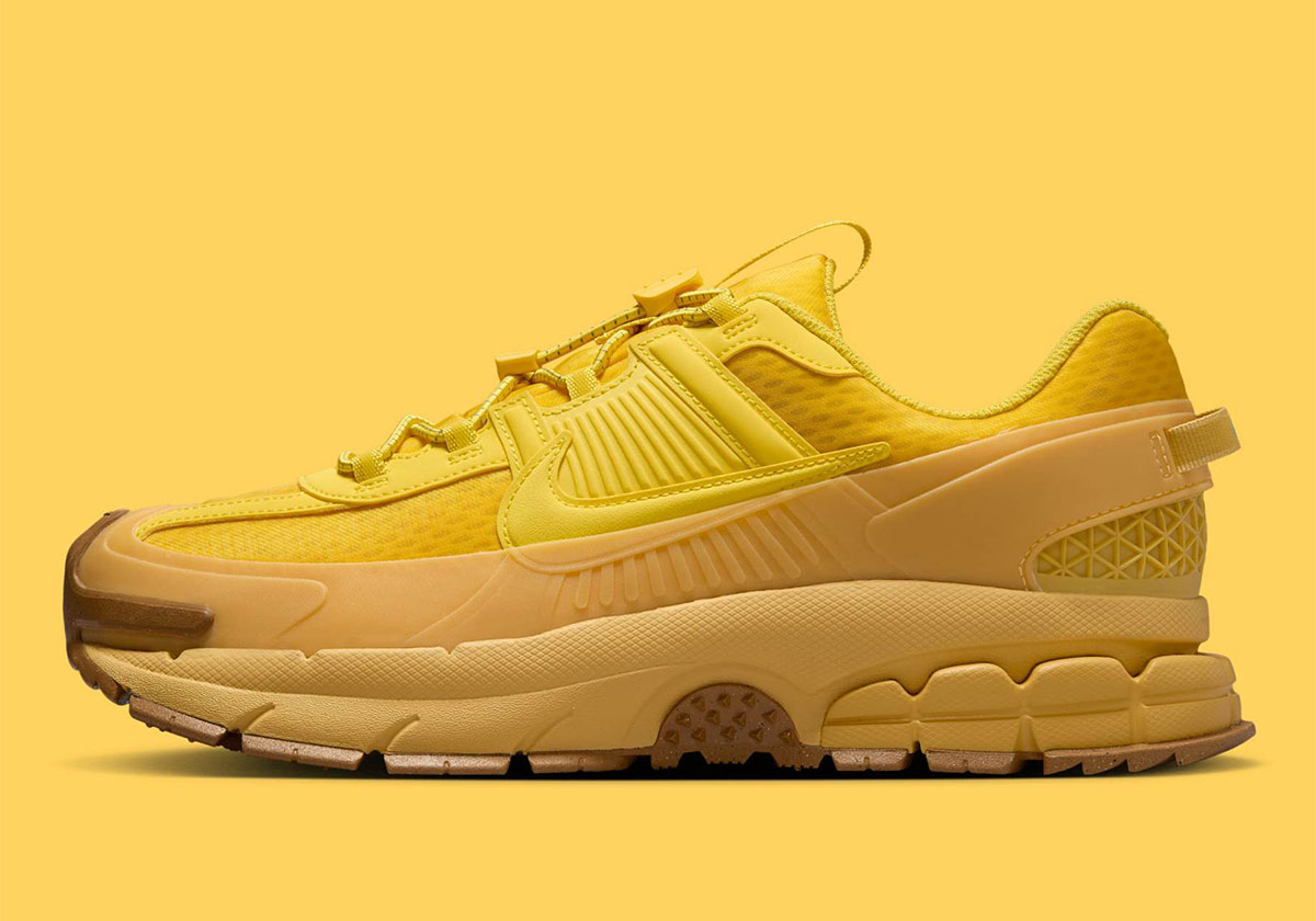 Nike Zoom Vomero 5 Roam Lightening Hj4646 700 1