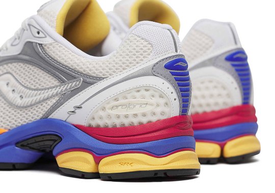 AVAILABLE NOW: Saucony Progrid Triumph 4 “Galaxy”