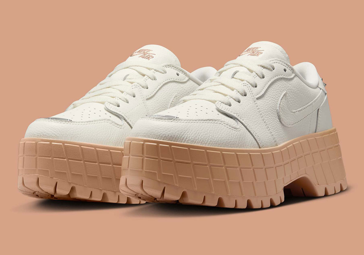 The Air Jordan 1 Brooklyn Low Flares A "Light Madder Root" Platform