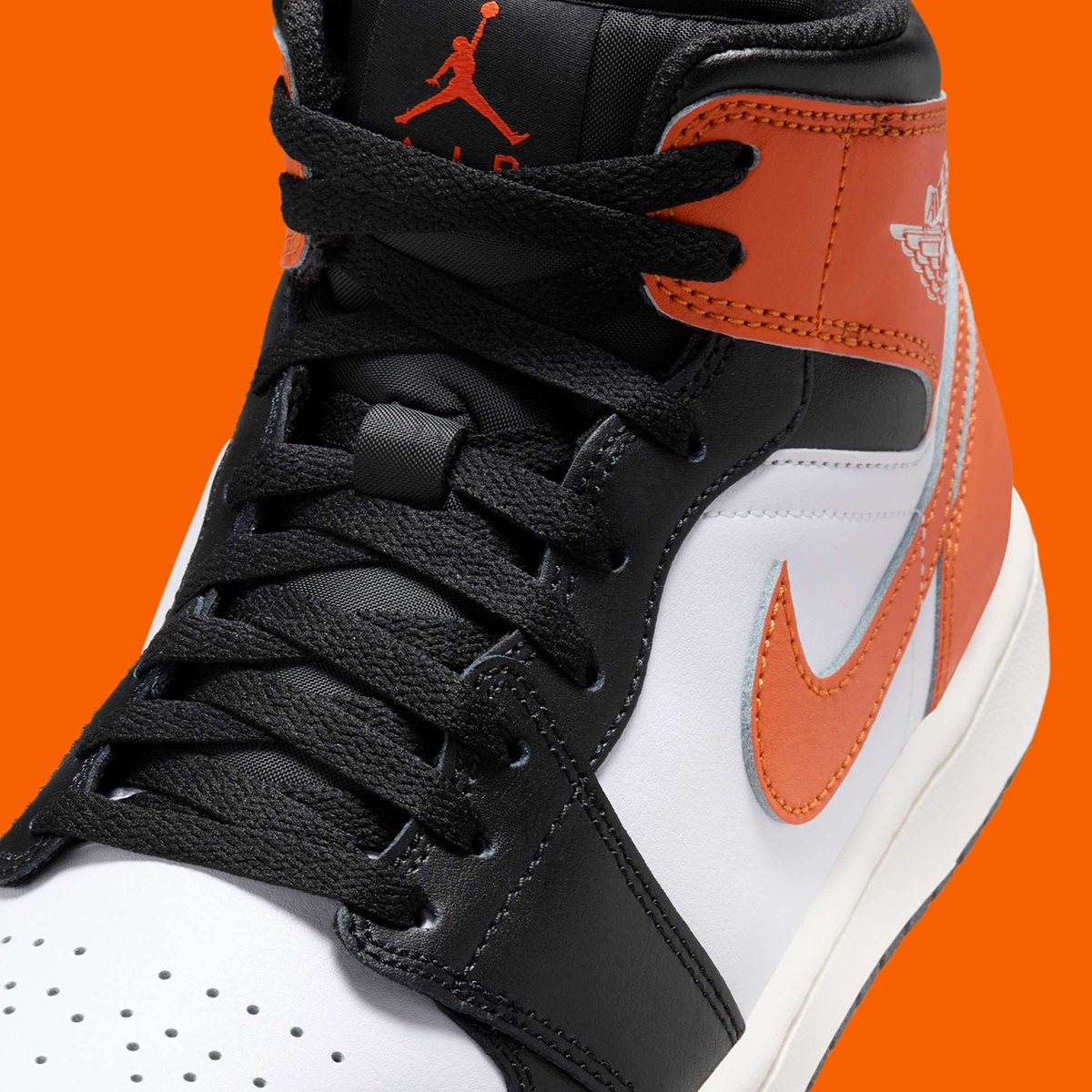 Air Jordan 1 Mid Black Toe Orange Dq8426 801 2