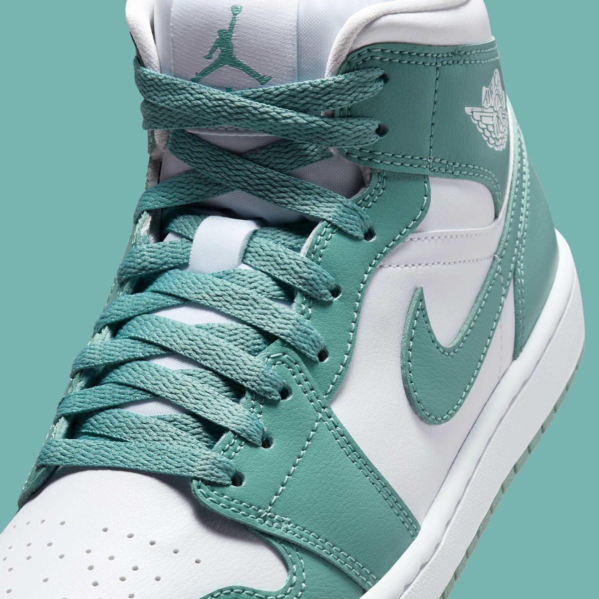 Air Jordan 1 Mid Light Teal White Bq6472 138 3