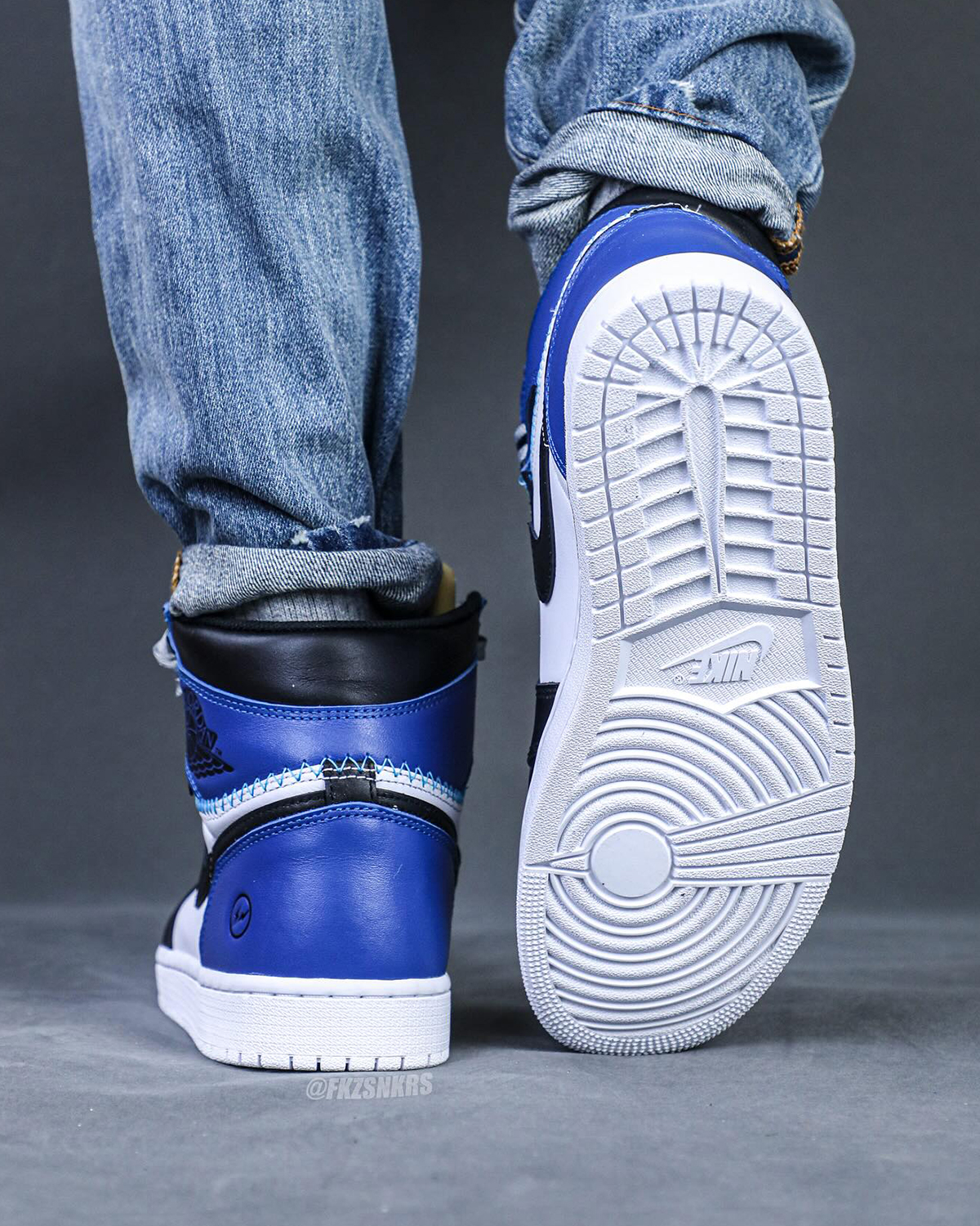 Fragment Union Jordan 1s 4