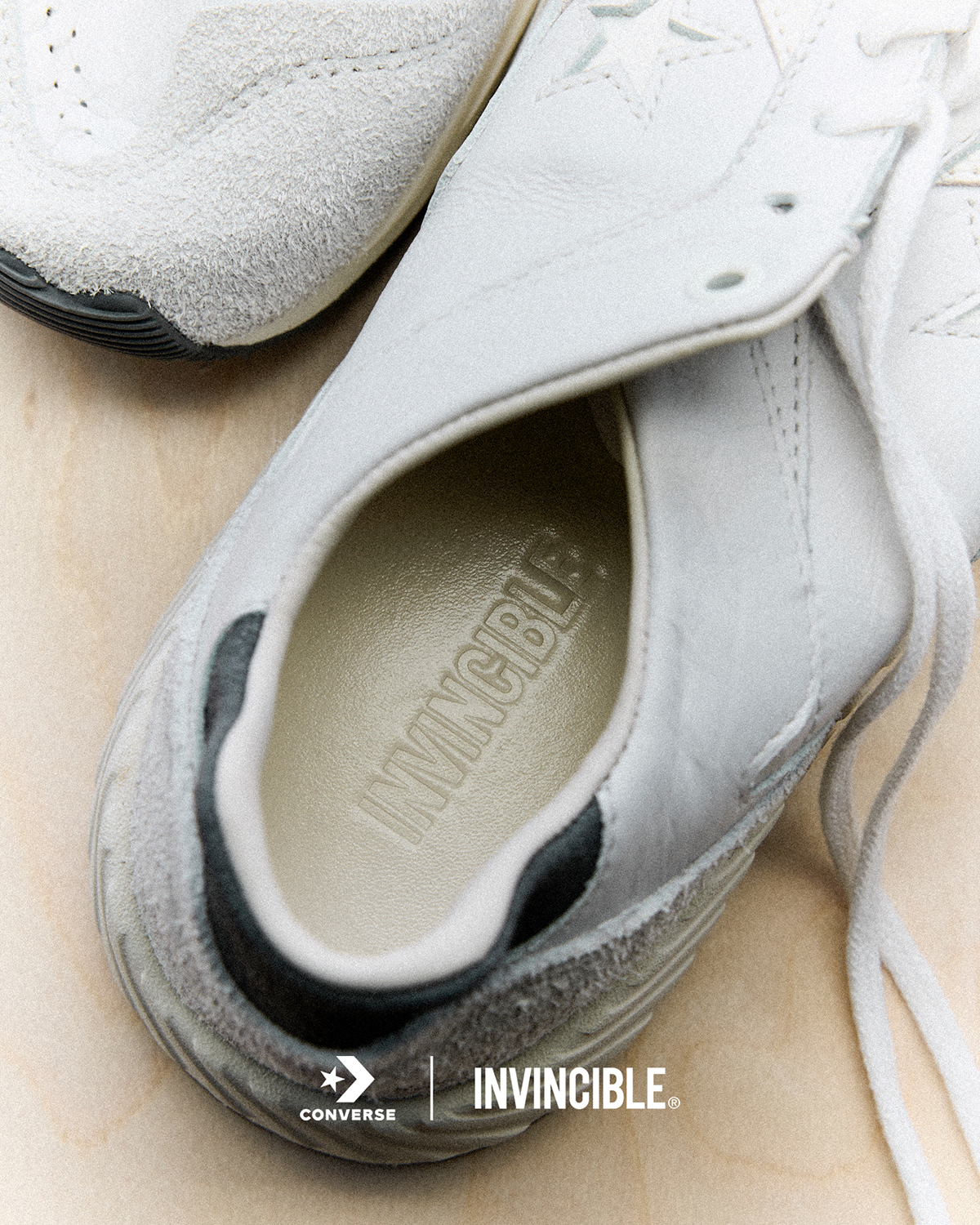 Invincible Converse Wave Trainer Decon 3