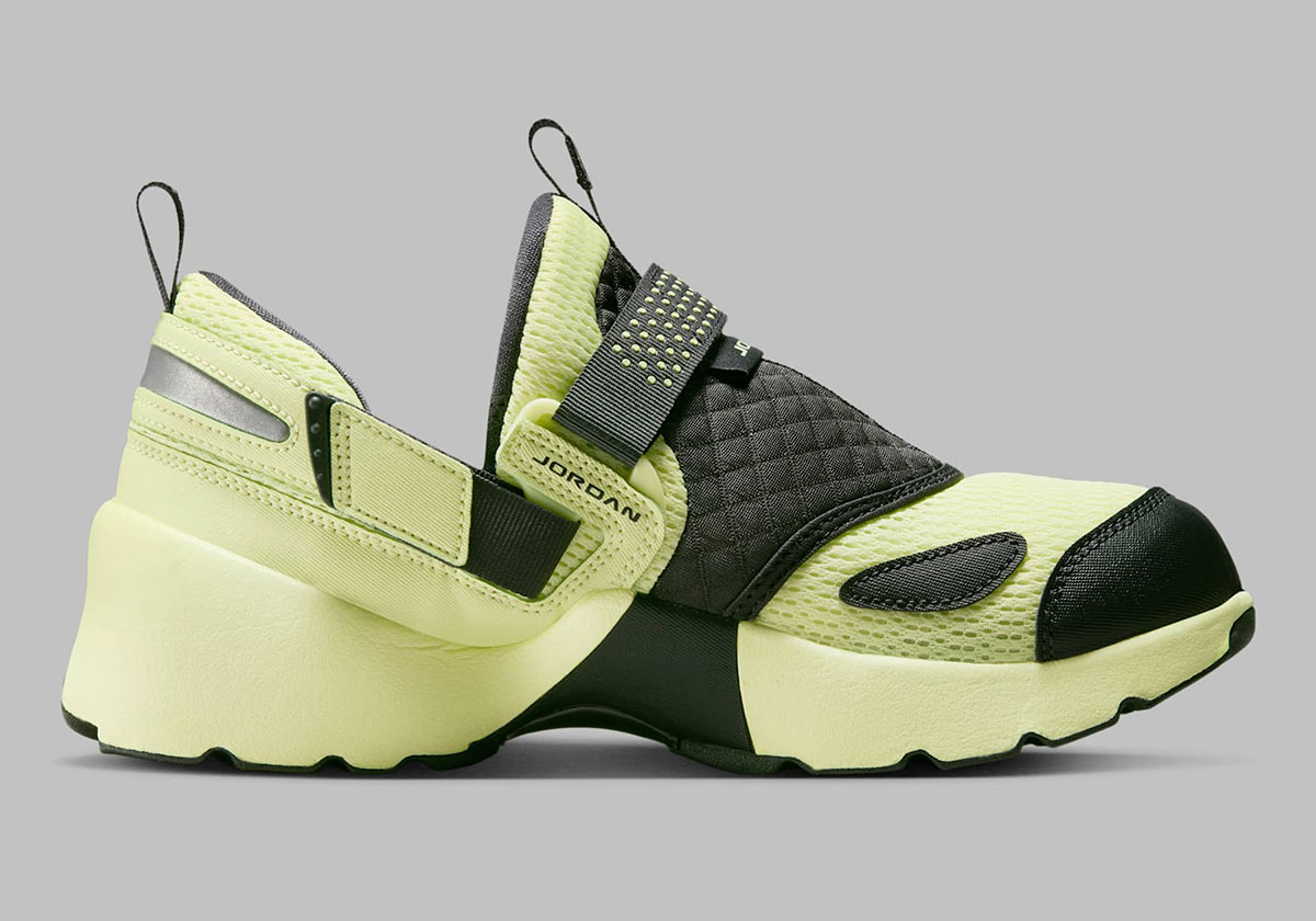 Jordan Trunner Lx Luminous Green Black Hq2164 302 8