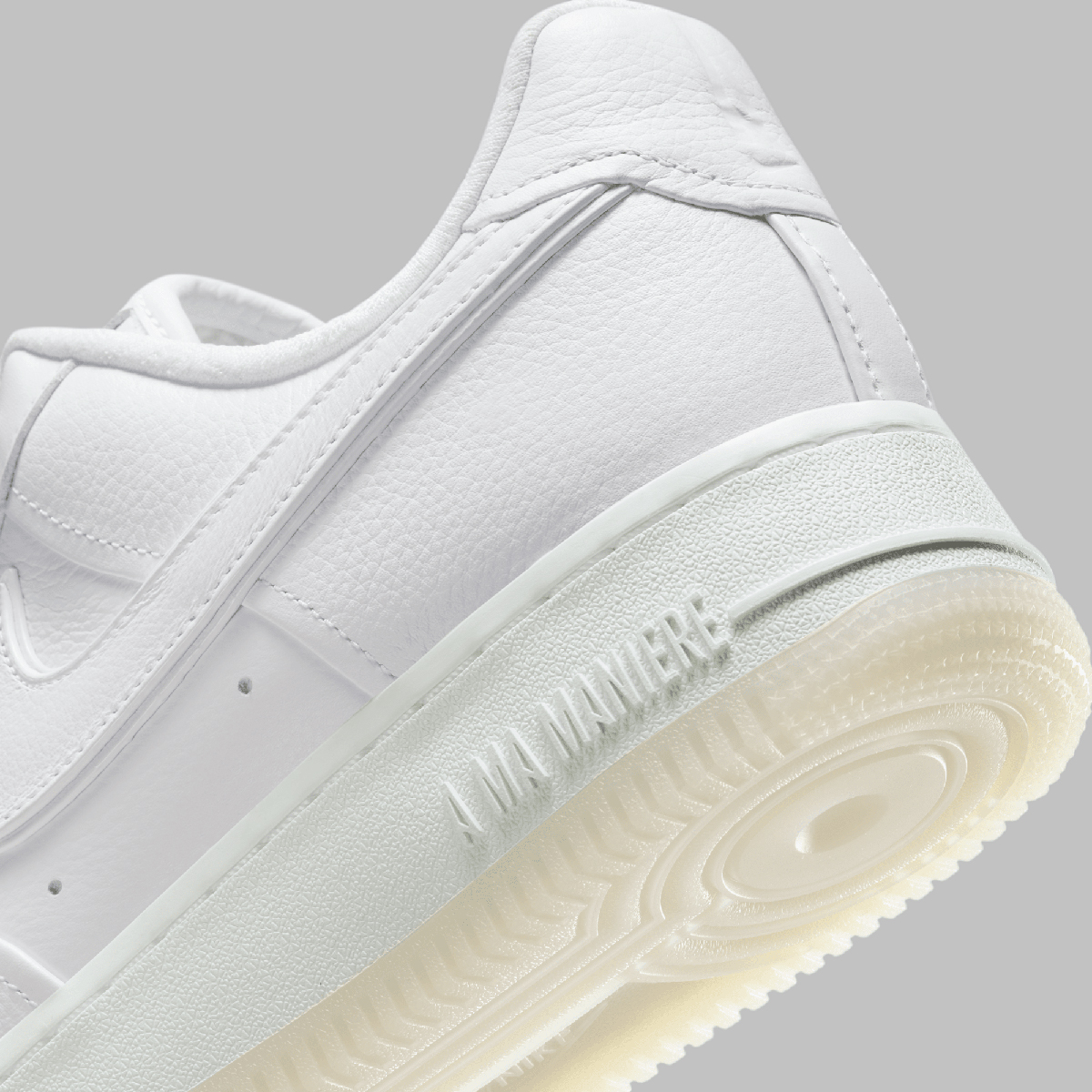 Maniere Nike Air Force 1 Low White Hf4084 100 1
