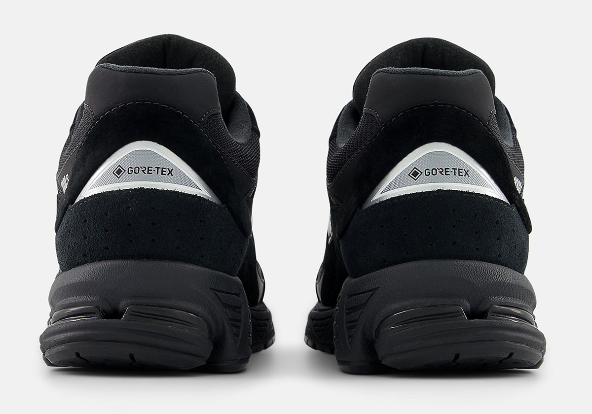 New Balance 2002r Black White M2002rxx 4