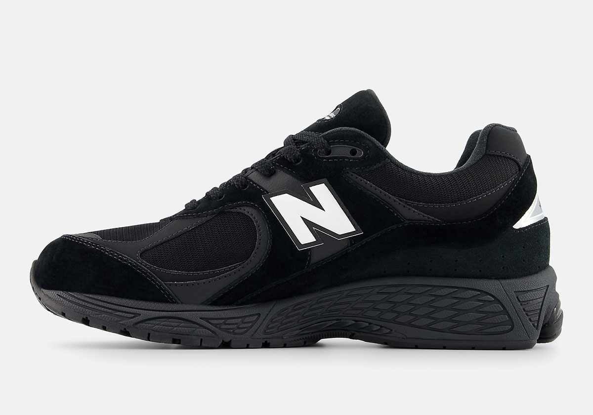 New Balance 2002r Black White M2002rxx 5