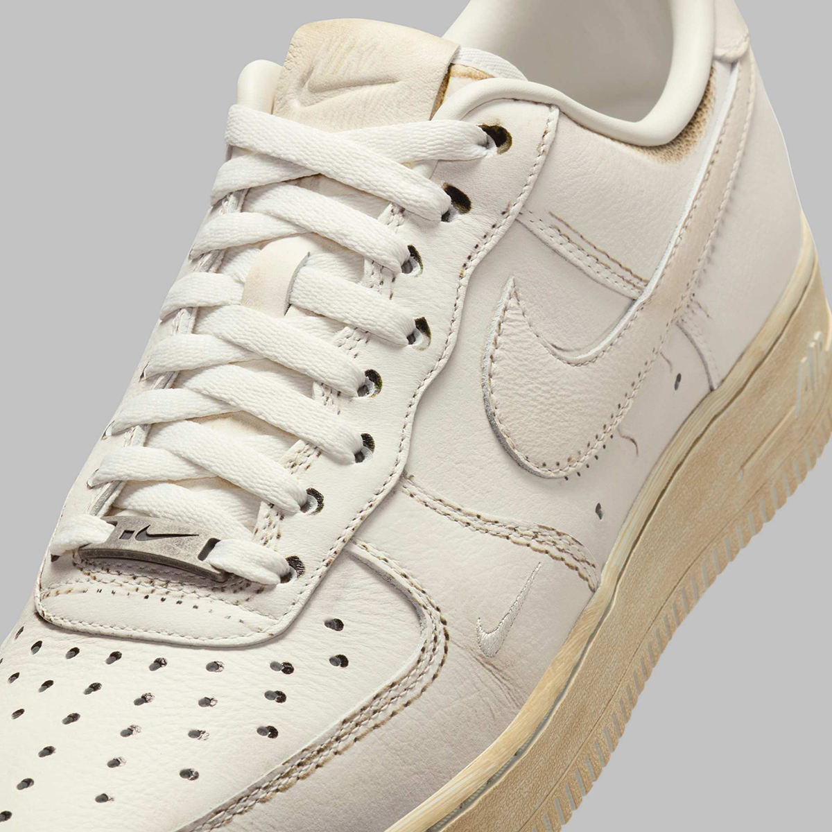 Nike Air Force 1 Dirty Triple White Hj9346 100 8