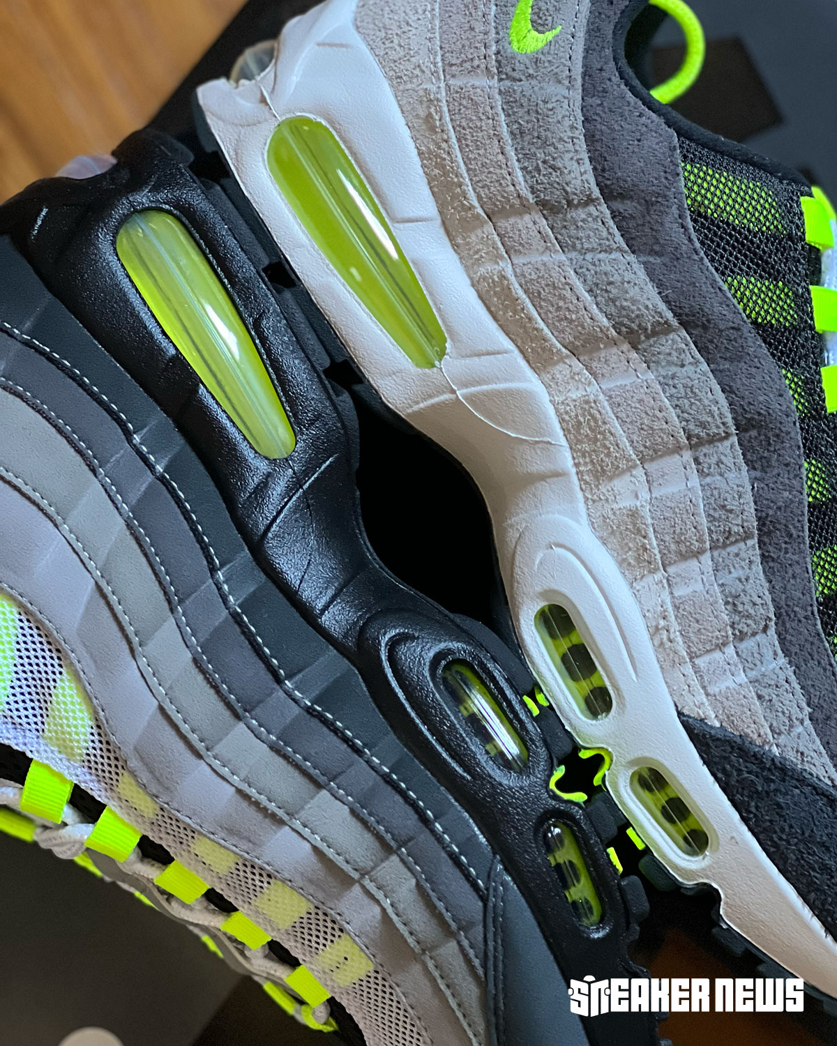 Nike Air Max 95 Og Neon Reverse Gradient Comparison 7