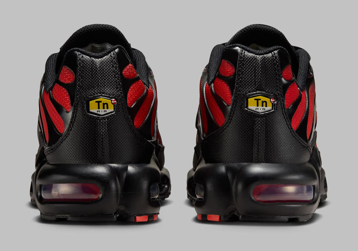 Nike Air Max Plus Black Red Dm0032 021 4