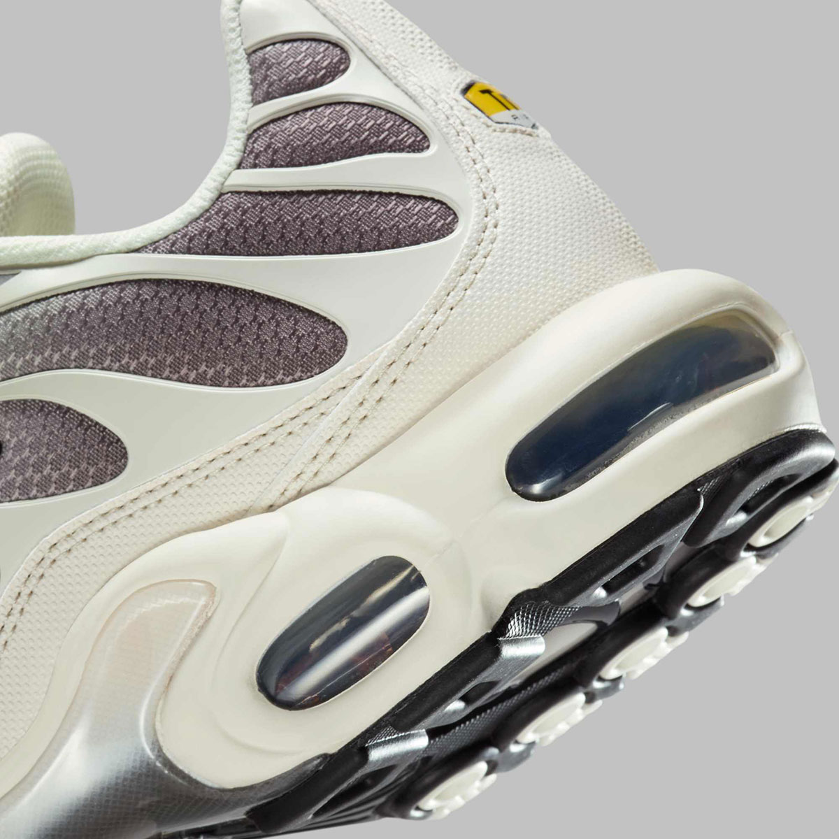 Nike Air Max Plus Light Orewood Brown Black Soft Pearl Cave Stone Dm0032 106 8