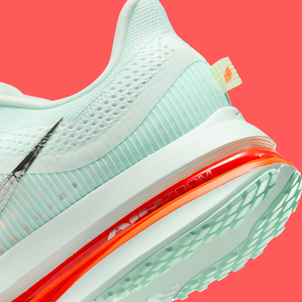 Nike Pegasus Premium Barely Green Bright Crimson Mint Foam Hq2592 301 4