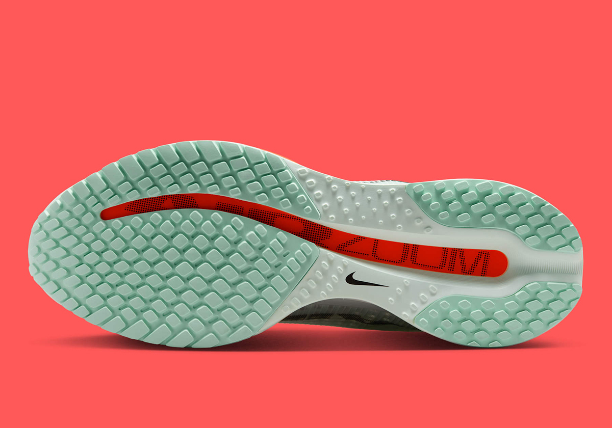 Nike Pegasus Premium Barely Green Bright Crimson Mint Foam Hq2592 301 7