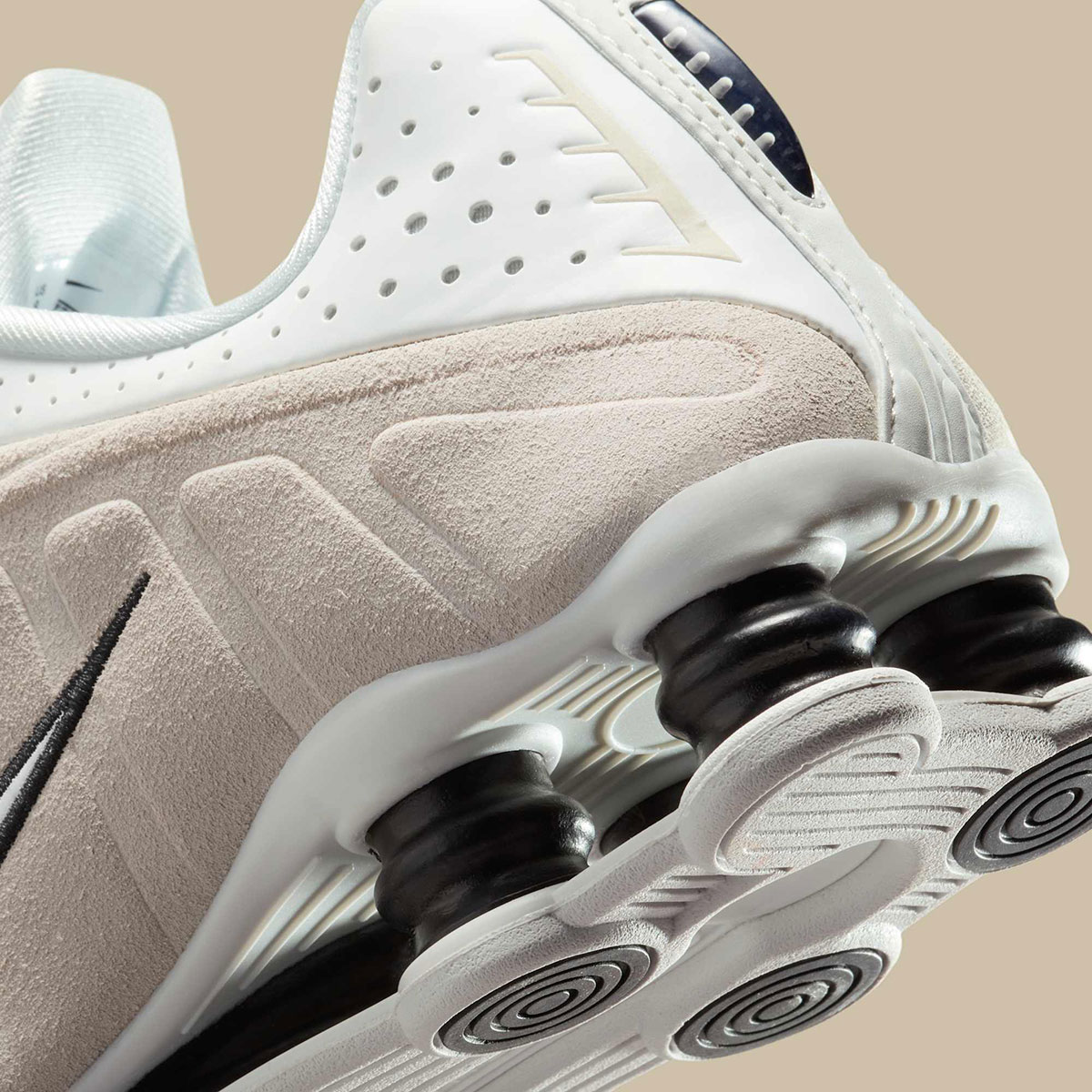 Nike Shox R4 White Black Suede Hq7739 100 1