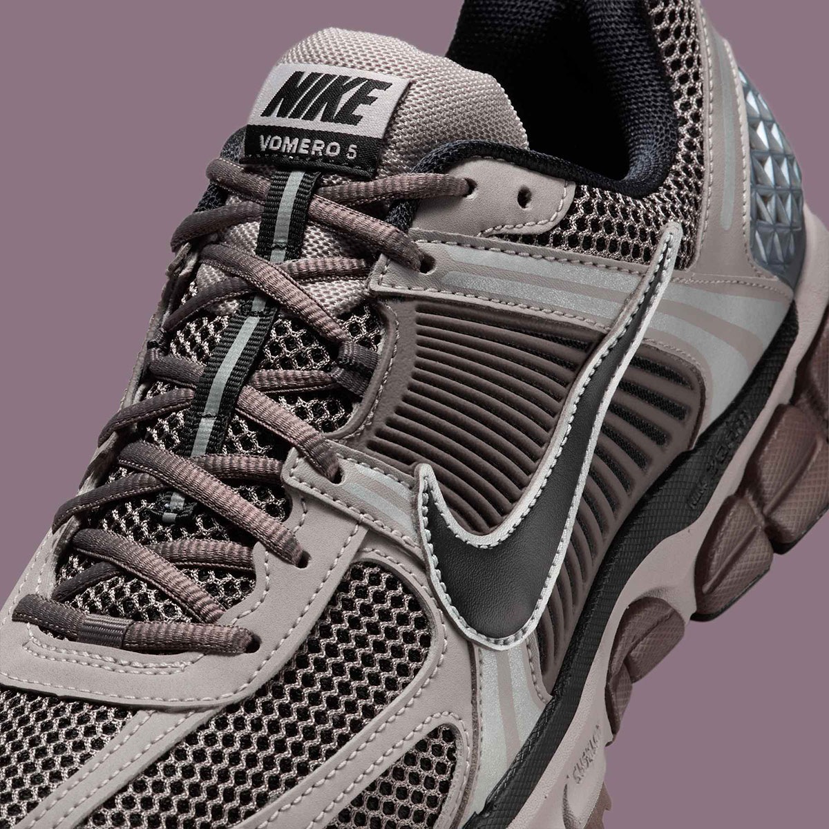 Nike Zoom Vomero 5 Dark Violet Ore Burgundy Ash Fb9149 005 1