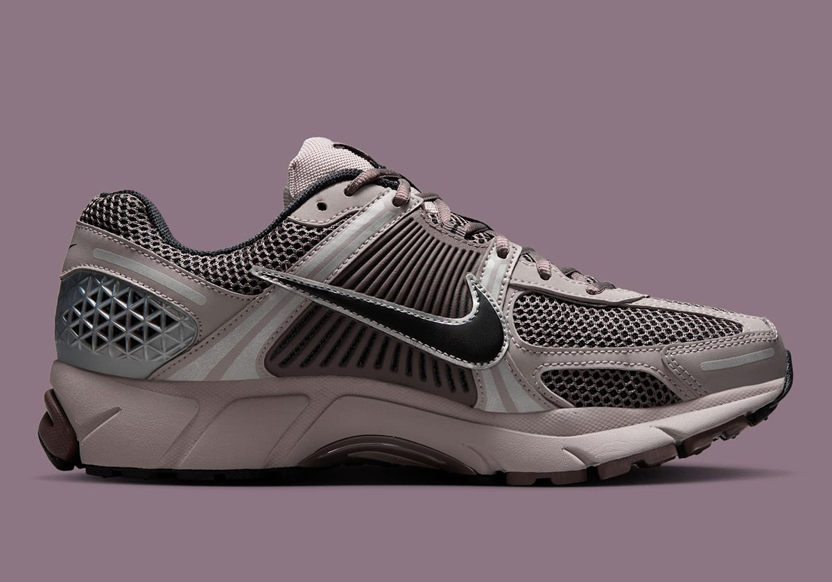 Nike Zoom Vomero 5 Dark Violet Ore Burgundy Ash Fb9149 005 3