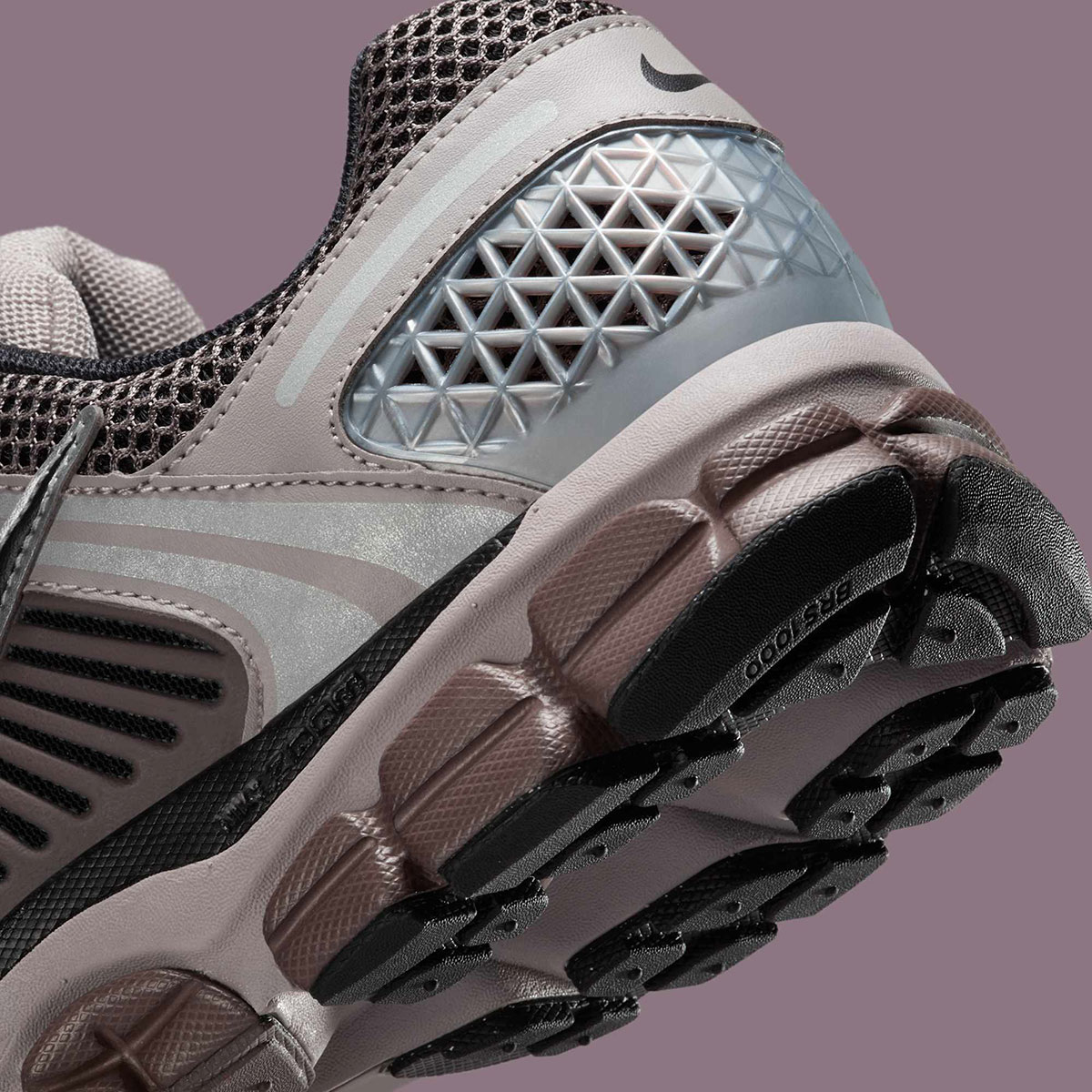 Nike Zoom Vomero 5 Dark Violet Ore Burgundy Ash Fb9149 005 6