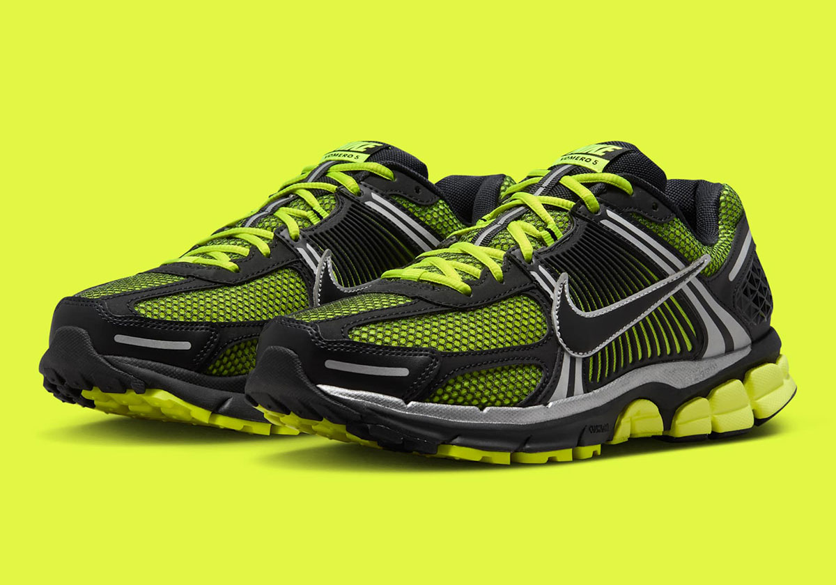 Nike Dials Up The Contrast On The Vomero 5 "Lemon Venom"