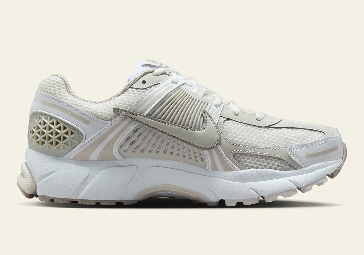 Nike Zoom Vomero 5 White Light Bone Phantom College Grey Black Fj2028 107 3