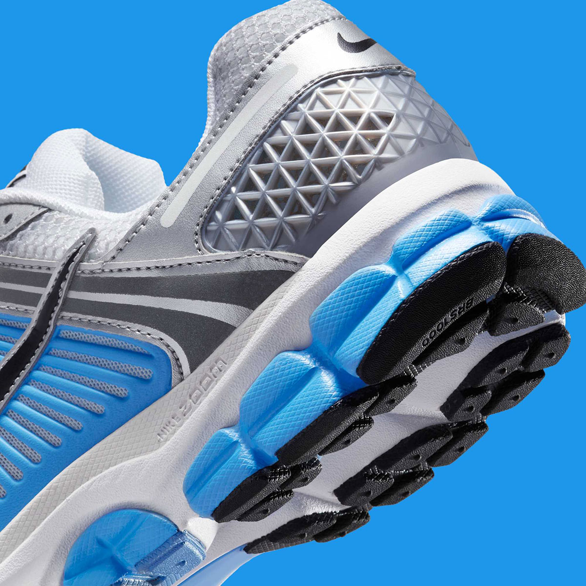 Nike Zoom Vomero 5 White Pure Platinum University Blue Black Fj4151 101 1