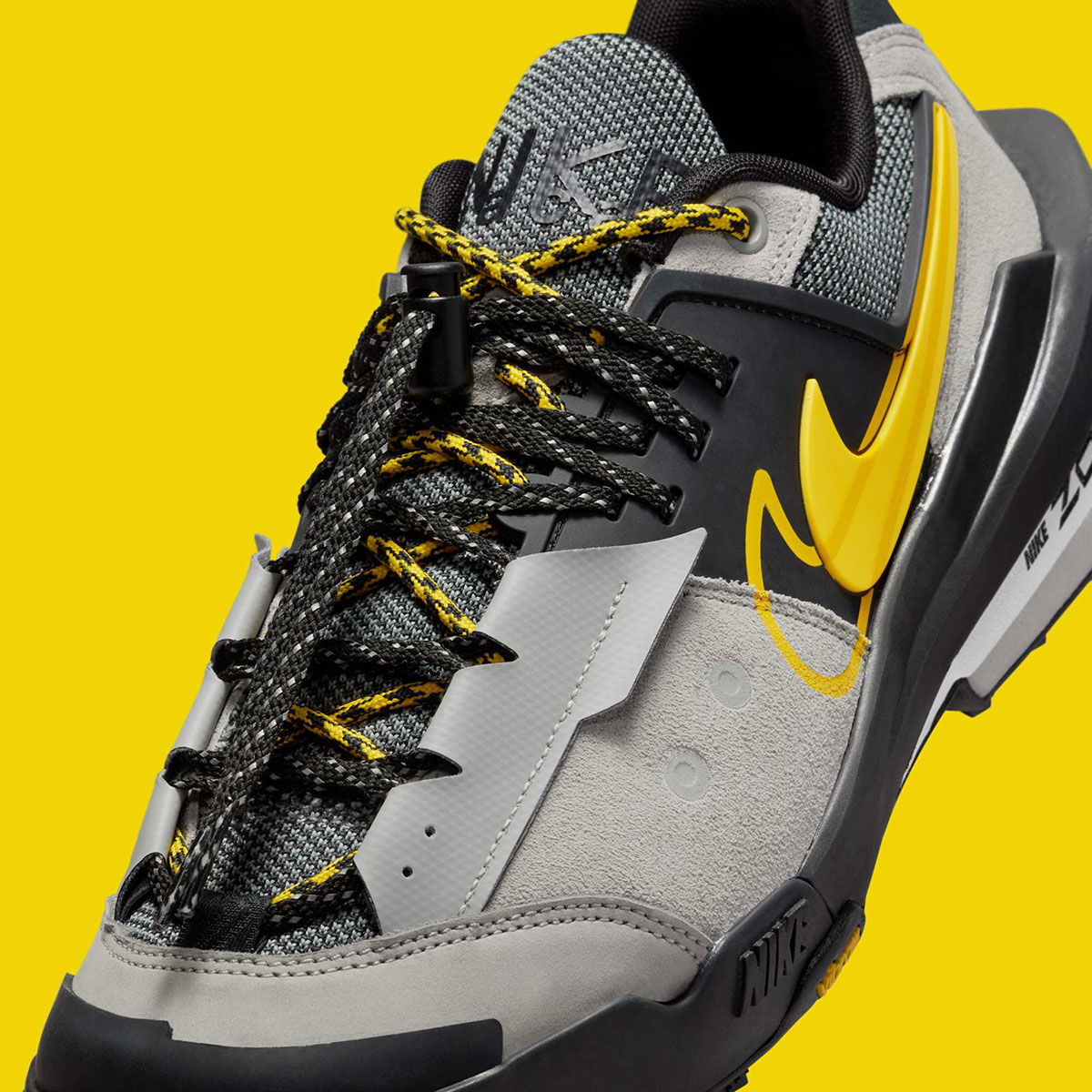Sacai Nike Zegamadome Grey Black Yellow Hq8618 002 4