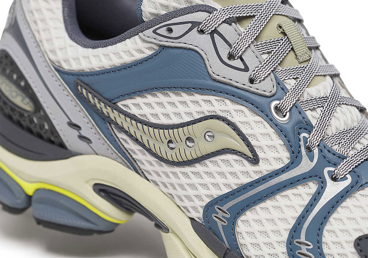 The Saucony Progrid Triumph 4 "Orion Blue" Delivers Icy Y2K Punch