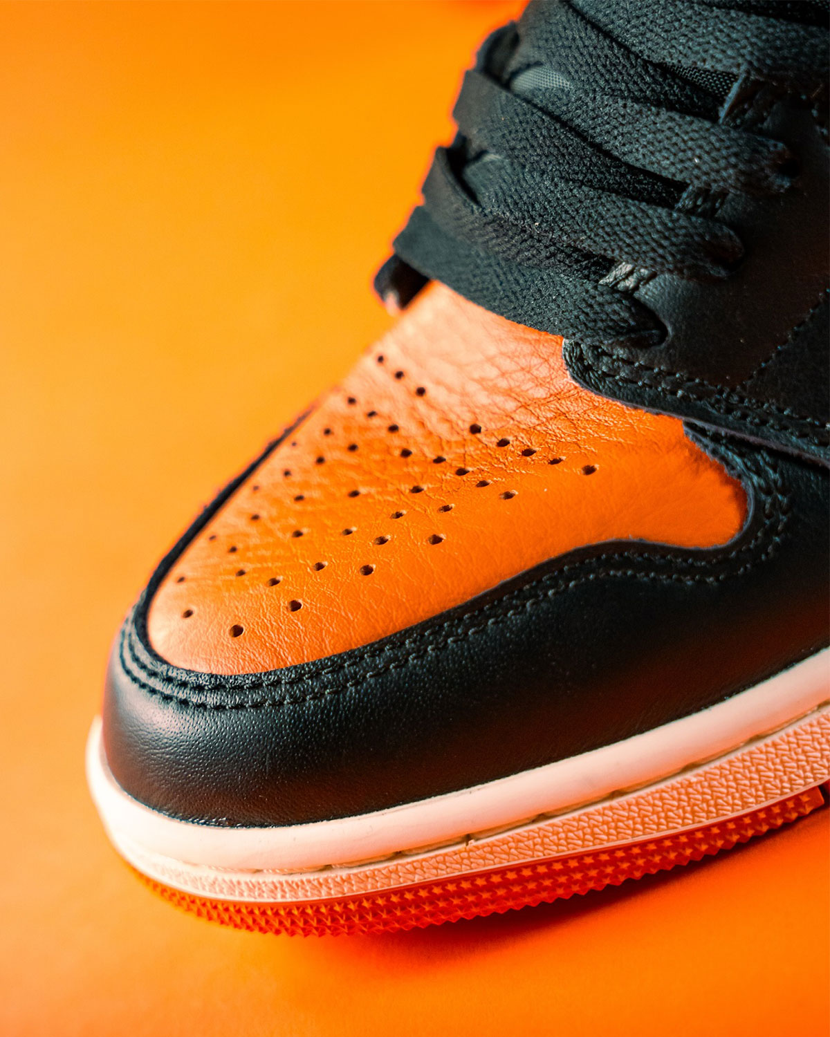 Shattered Backboard Jordan 1s 3