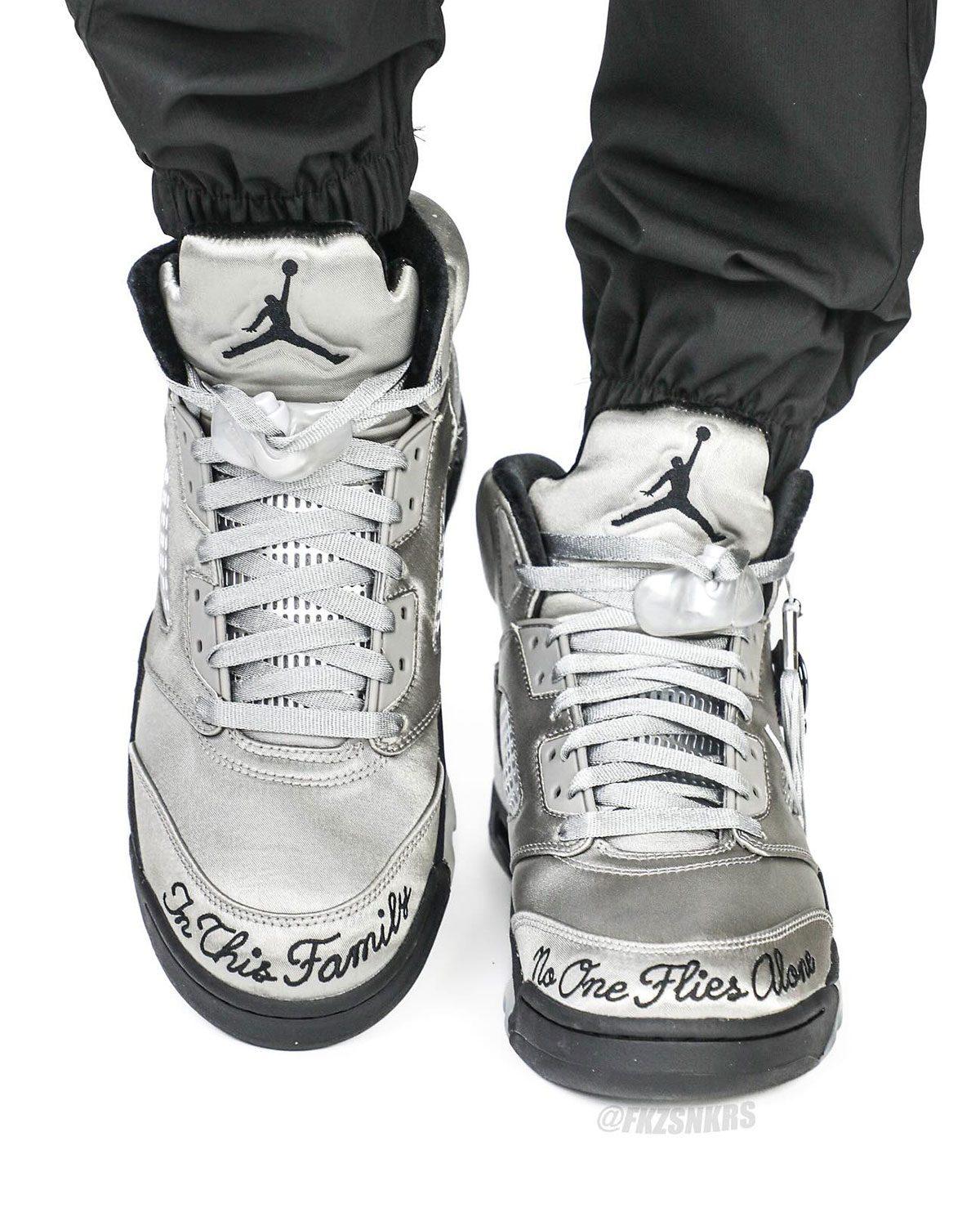 Air Jordan 5 Wings Medium Grey Black Metallic Silver Io2038 001 3