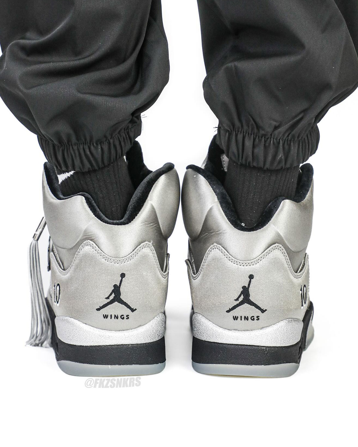 Air Jordan 5 Wings Medium Grey Black Metallic Silver Io2038 001 7